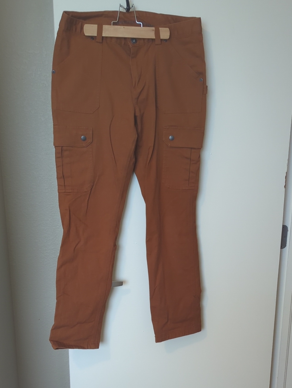 Duluth Trading Co. Women's Cargo Pants in Rust
